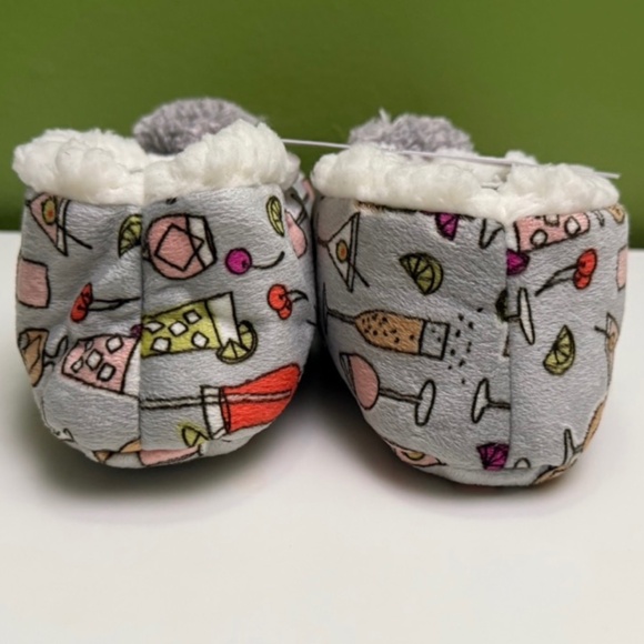 Kensie Slipper Sock with Pom Pom - Picture 3 of 7